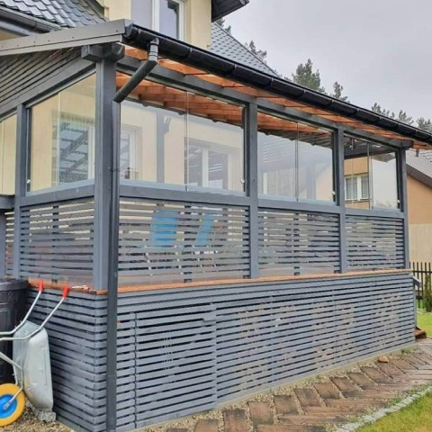 Berėmės karkasinės balkonų sistemos, gamintoja Lenkija