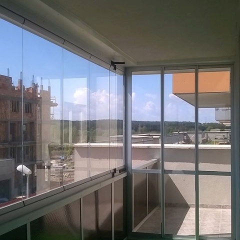 Berėmės karkasinės balkonų sistemos, gamintoja Lenkija