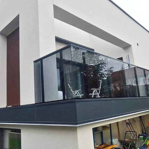 Berėmės karkasinės balkonų sistemos, gamintoja Lenkija