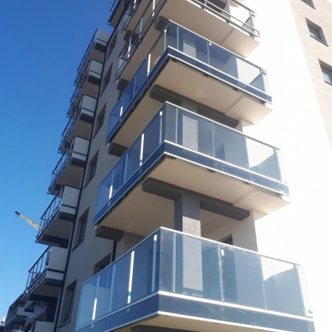 Berėmės karkasinės balkonų sistemos, gamintoja Lenkija