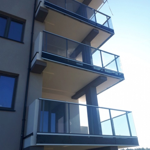 Berėmės karkasinės balkonų sistemos, gamintoja Lenkija