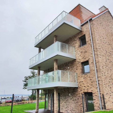 Berėmės karkasinės balkonų sistemos, gamintoja Lenkija