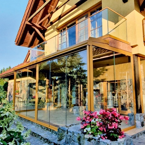 Berėmės karkasinės balkonų sistemos, gamintoja Lenkija