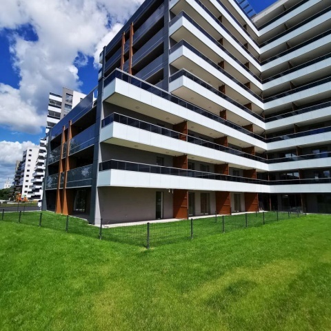 Berėmės karkasinės balkonų sistemos, gamintoja Lenkija